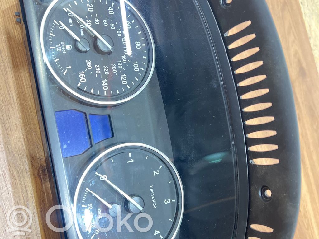 BMW X5 E70 Speedometer (instrument cluster) 
