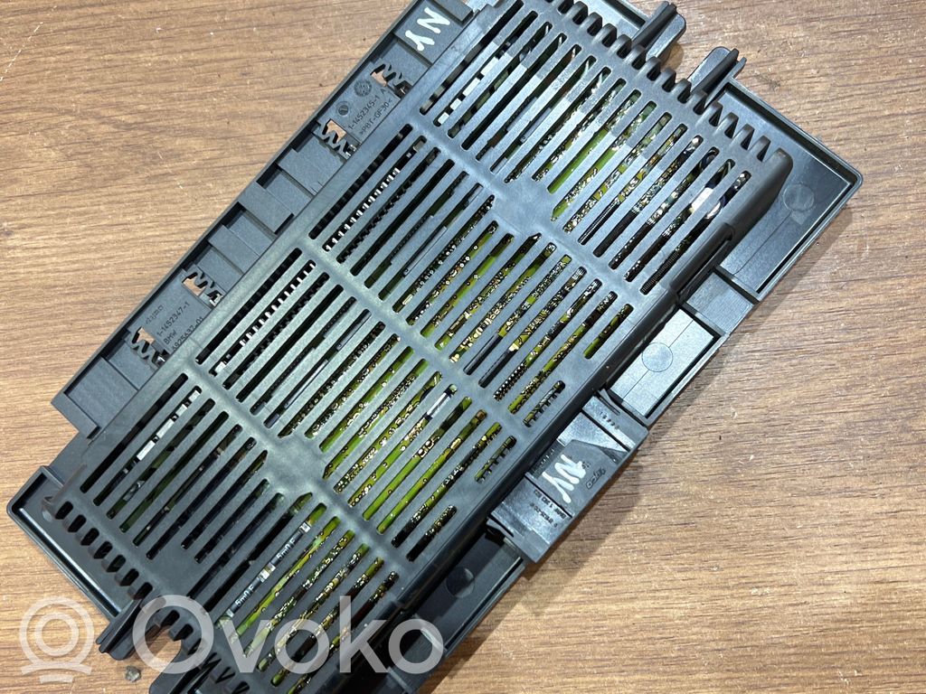 BMW 3 E90 E91 Light module LCM 
