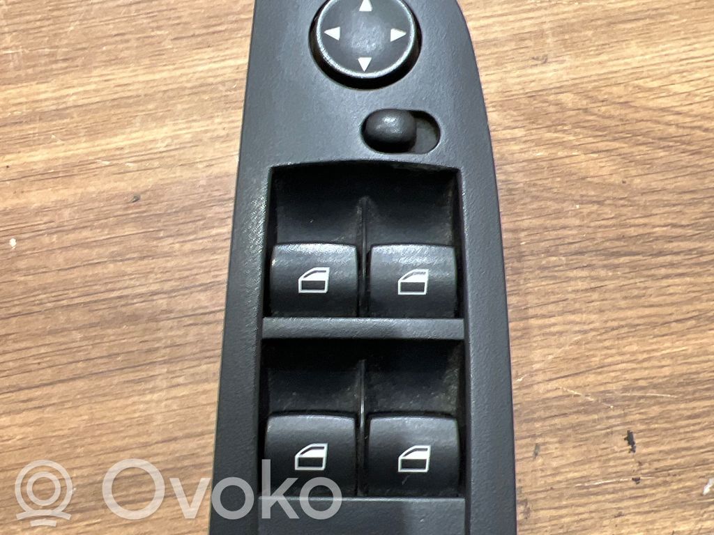 BMW 1 E81 E87 Electric window control switch 