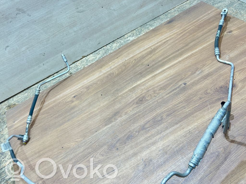 BMW 3 E92 E93 Ilmastointilaitteen putki (A/C) 