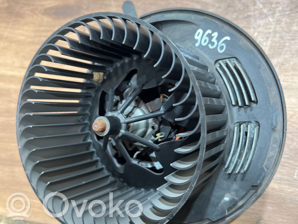 Mazā radiatora ventilators   9227670