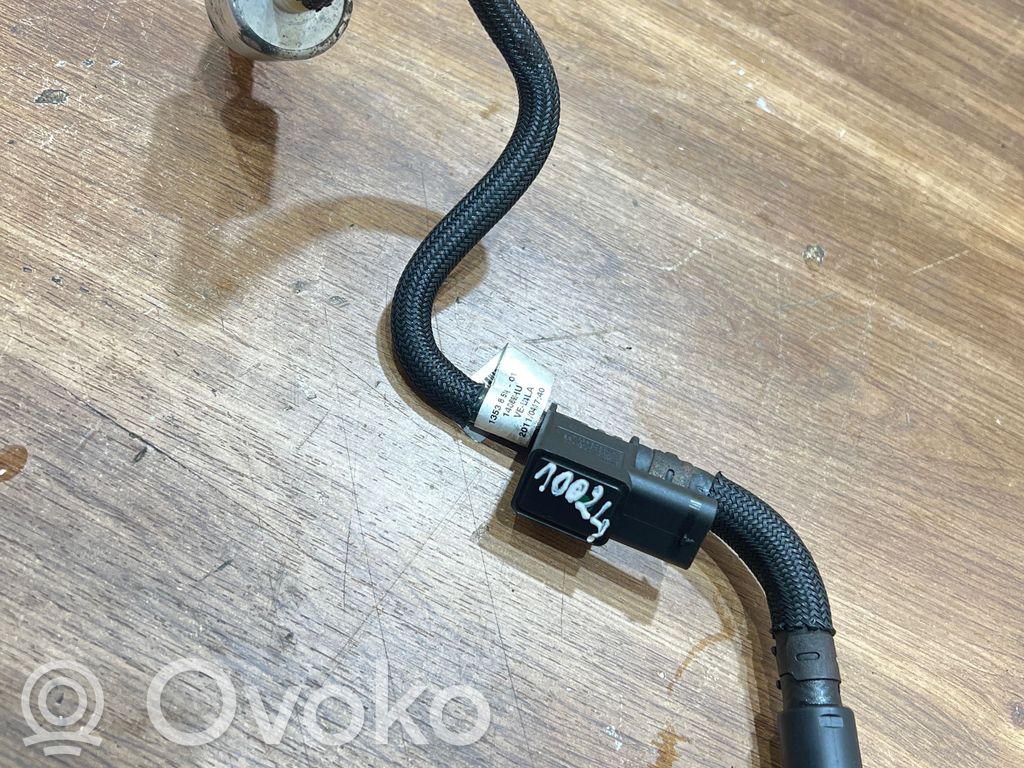 BMW 3 E90 E91 Fuel distributor 
