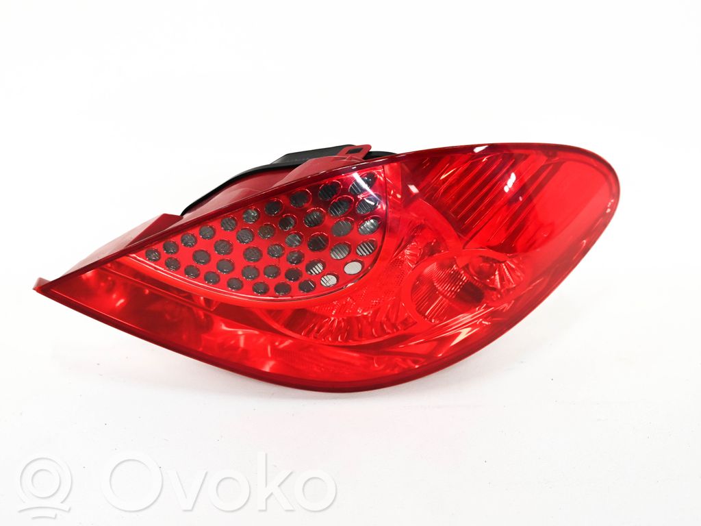Peugeot 207 Galinis žibintas kėbule 
