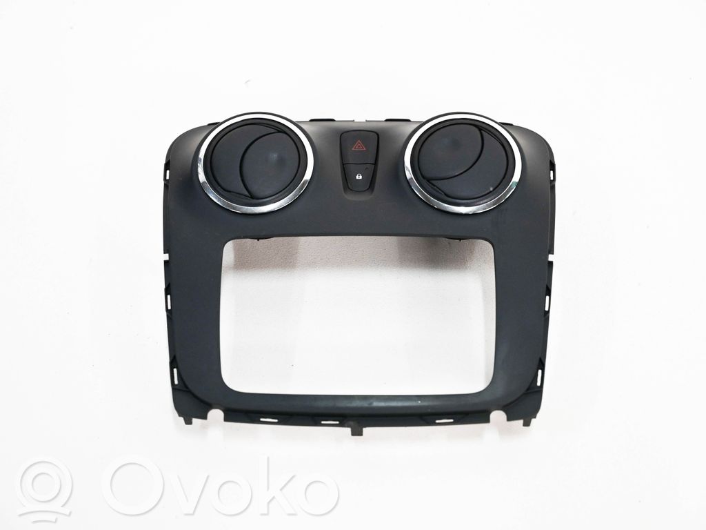 Dacia Logan II Dash center air vent grill 