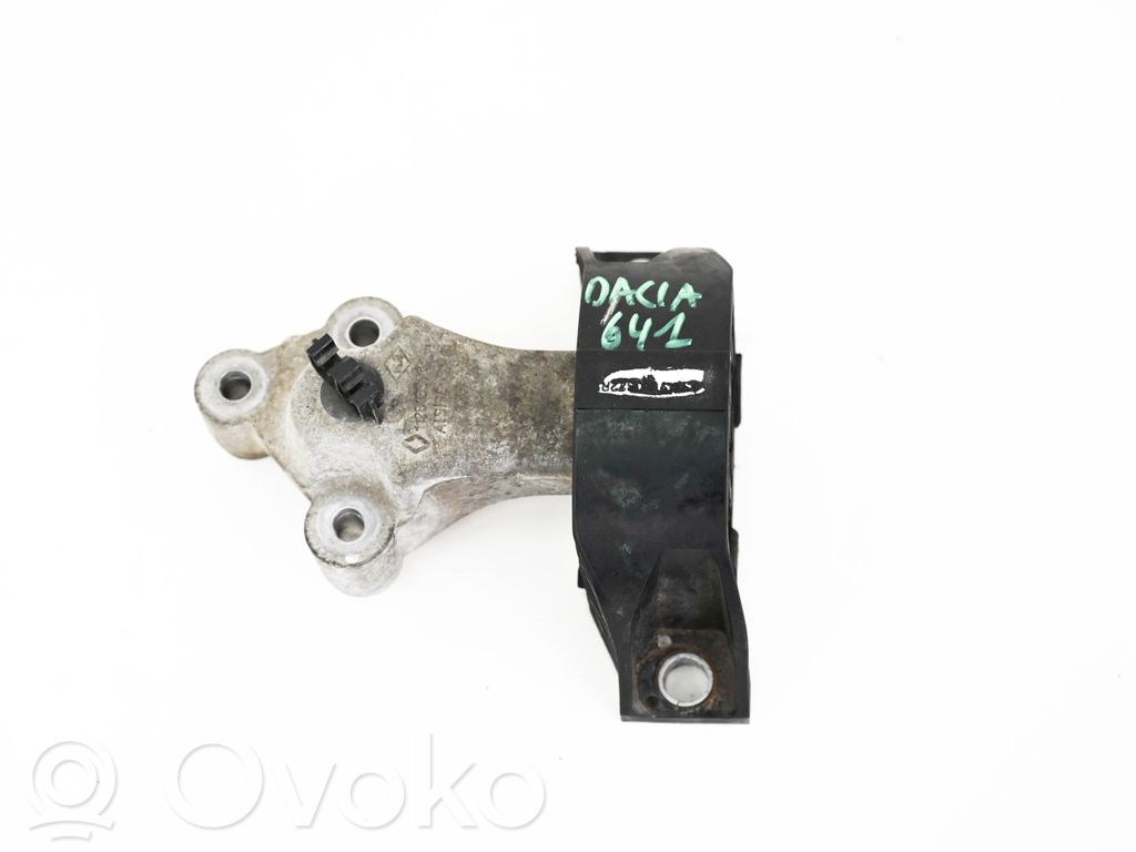Dacia Sandero II Engine mount bracket 