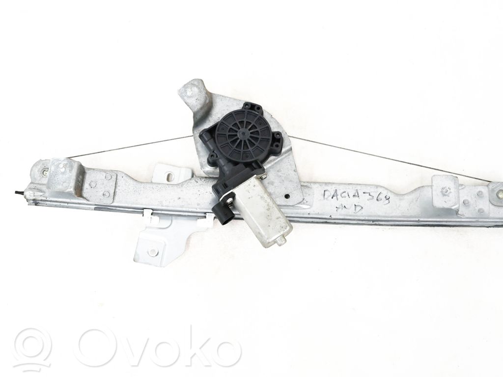 Dacia Sandero Front door window regulator with motor 