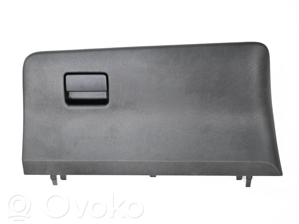 Toyota Yaris Daiktadėžė 