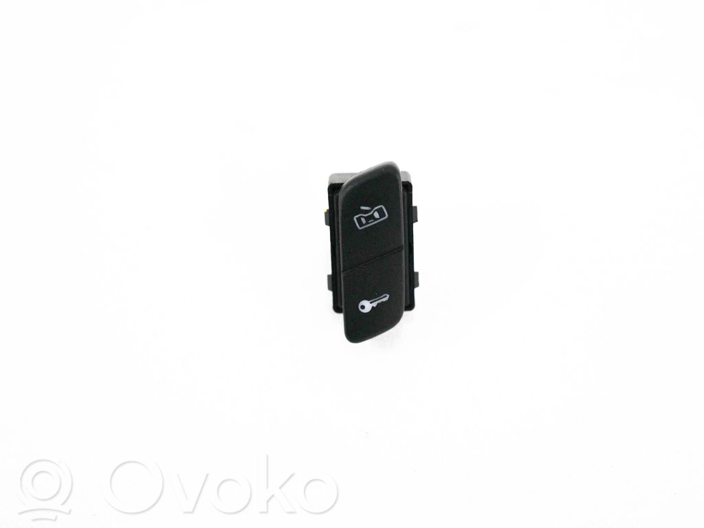 Volkswagen Polo IV 9N3 Central locking switch button 