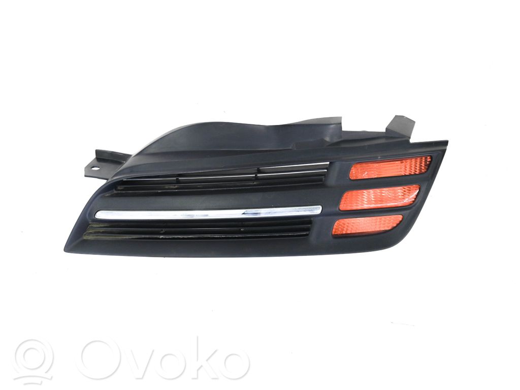 Nissan Micra Front indicator light 