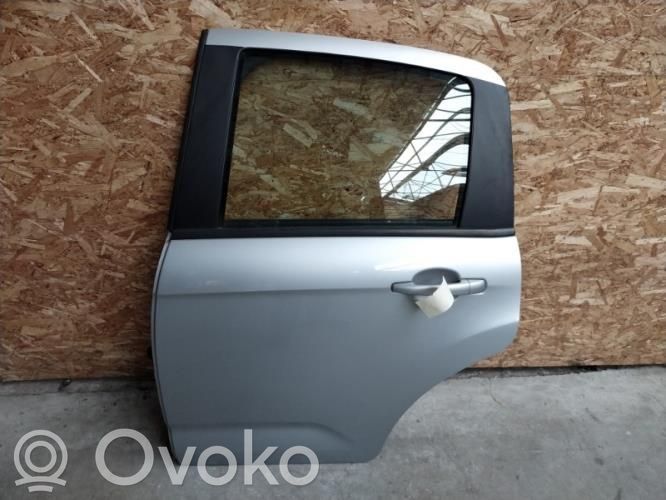 Aizmugurējās durvis   9002CC