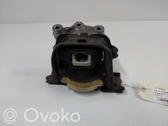 Citroen C3 Engine mounting bracket 