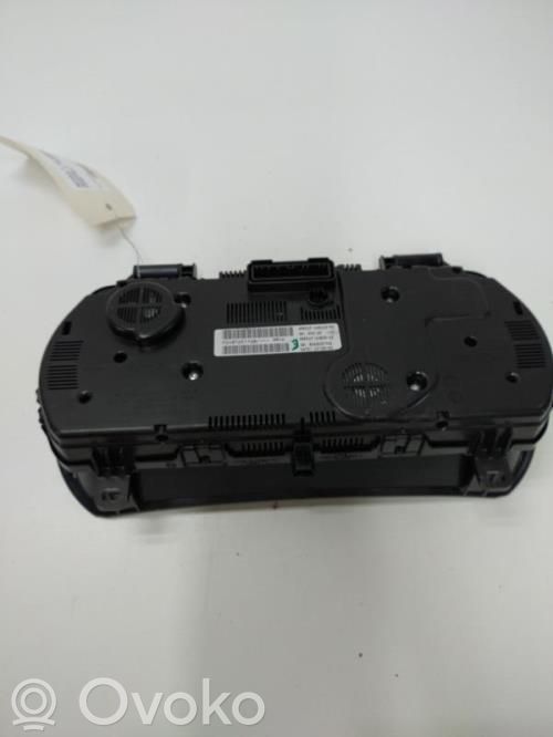 Renault Megane IV Speedometer (instrument cluster) 