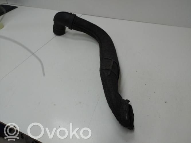 Renault Clio III Air intake duct part 