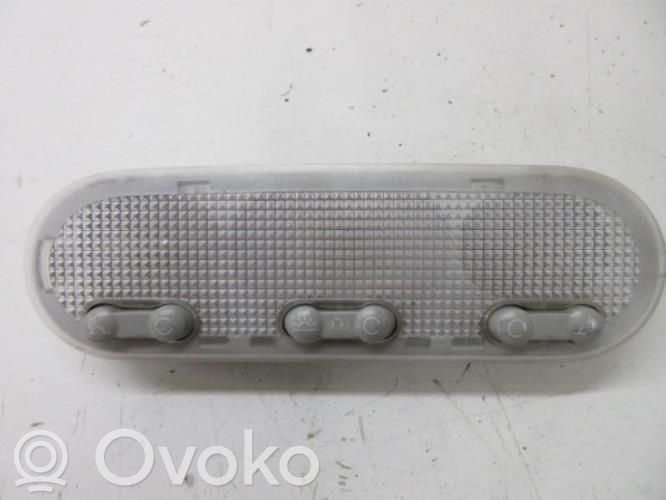 Nissan Micra Etuistuimen valo 