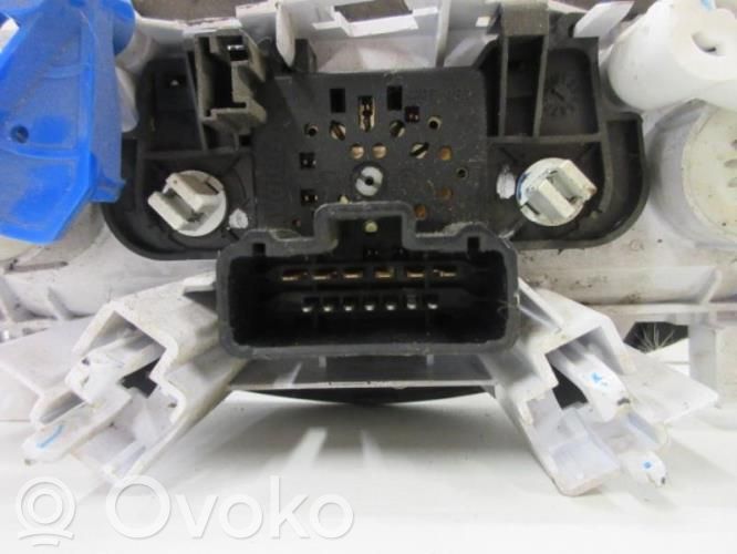 Dacia Duster Interior heater climate box assembly housing 