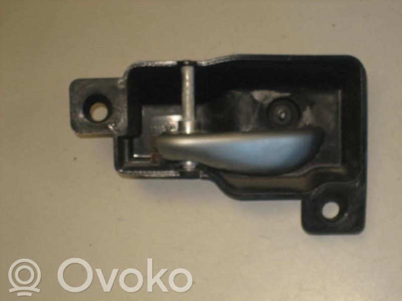 Ford Puma Manecilla interna puerta delantera 