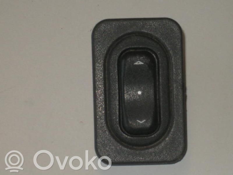 Opel Meriva A Front door sensor 