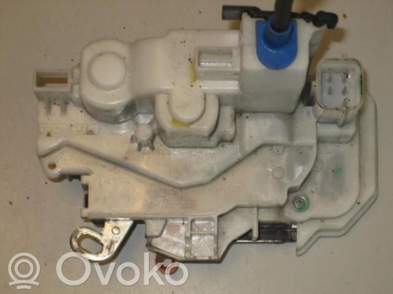 Peugeot Bipper Zamek drzwi przednich 