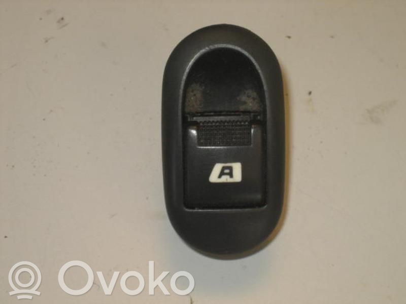 Sensor de la puerta delantera   00006554L7