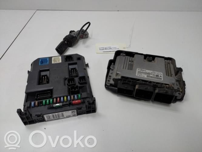 Citroen C3 Moottorinohjausyksikön sarja ja lukkosarja 