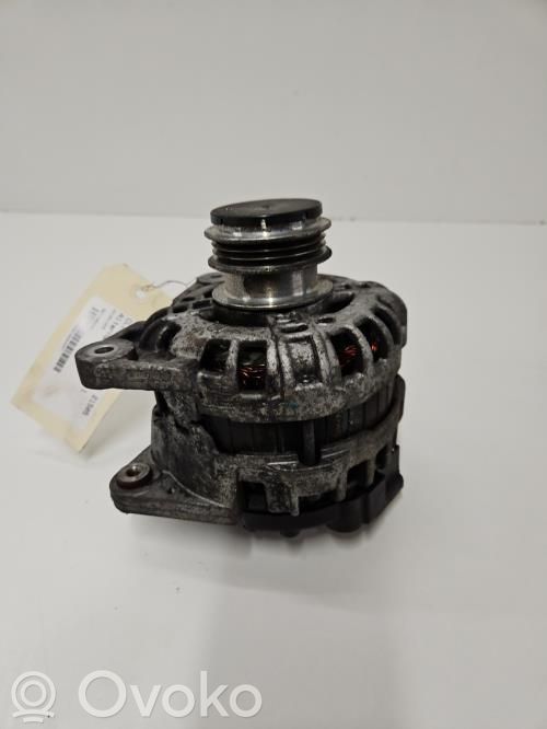 Renault Clio IV Alternator 