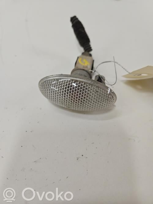 Peugeot 307 Front fender indicator light 