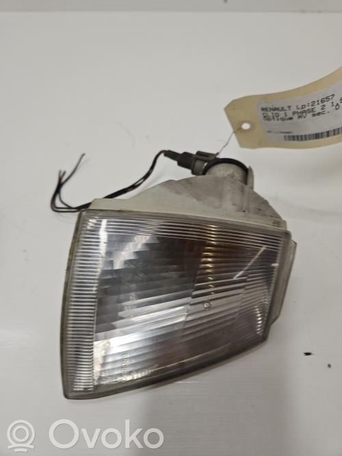 Front indicator light   7701349982