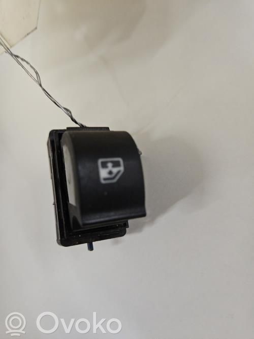 Opel Combo D Front door sensor 