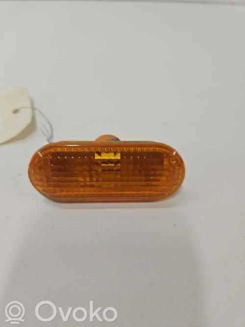 Ford Fiesta Front fender indicator light 