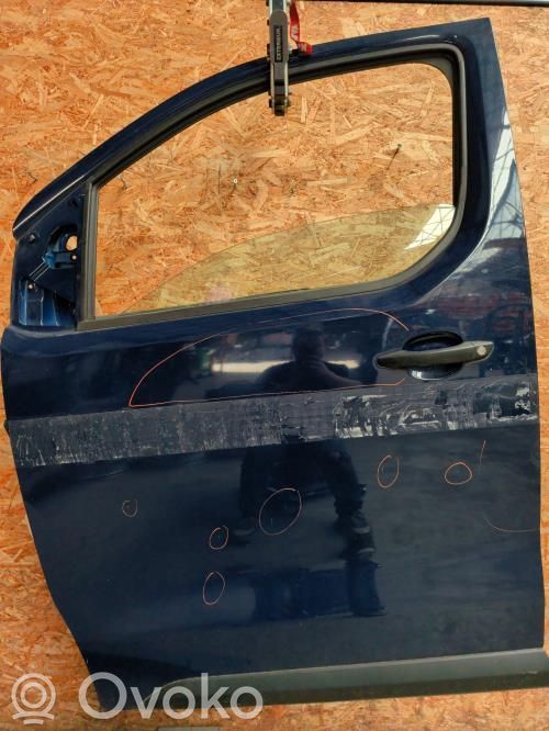 Peugeot Traveller Front door 