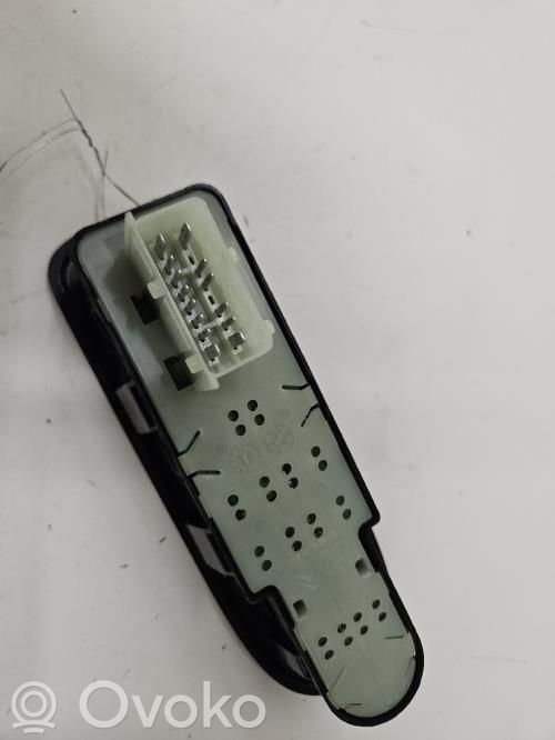 Citroen C3 Front door sensor 