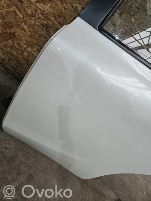 Nissan Micra Puerta trasera 