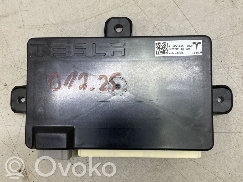 Tesla Model X Door control unit/module 