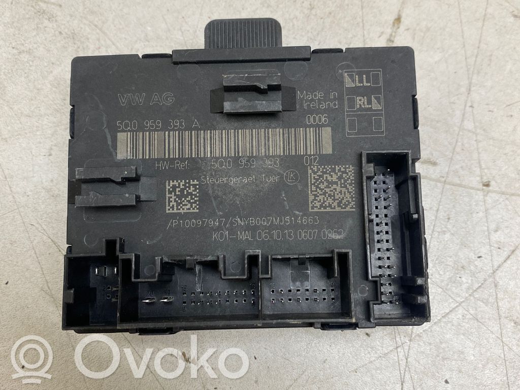 Volkswagen Golf SportWagen Door control unit/module 