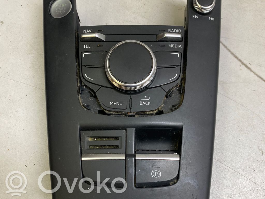 Moduł / Sterownik GPS   8V0919614C,1300010405,12447235