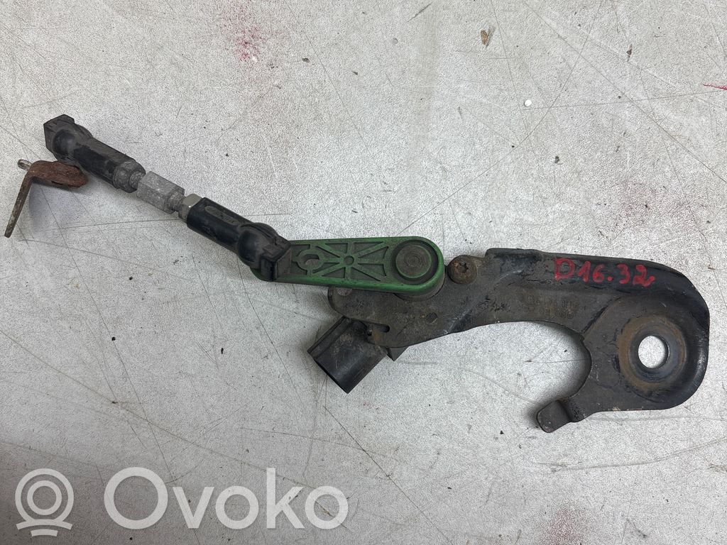 Audi A7 S7 4G Rear air suspension level height sensor 
