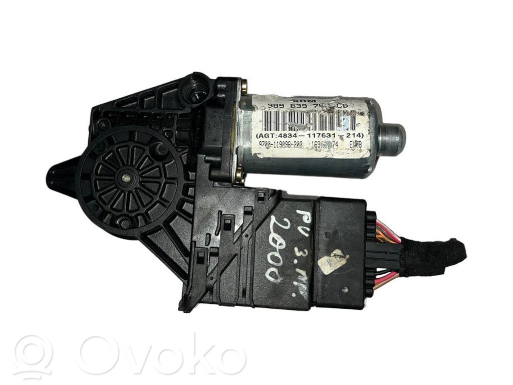Volkswagen PASSAT B5 Silniczek podnoszenia szyby drzwi tylnych 