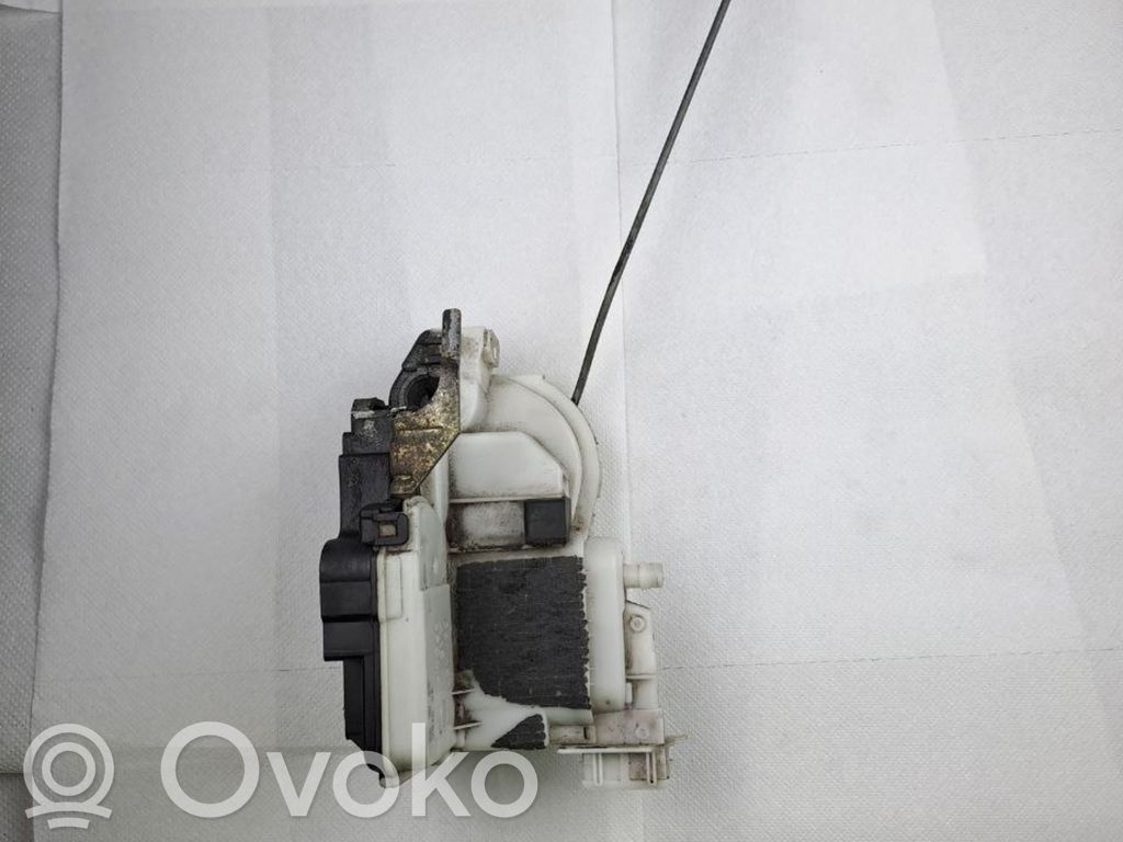 Volkswagen Caddy Etuoven lukko 