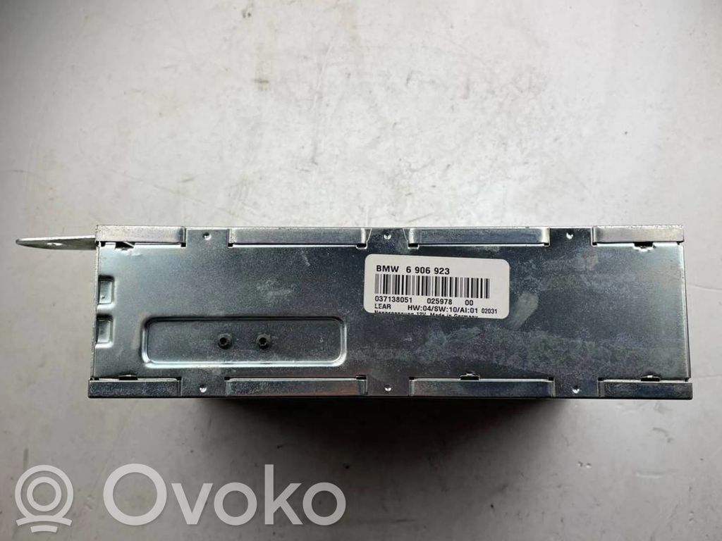 BMW 7 E38 Garso stiprintuvas 