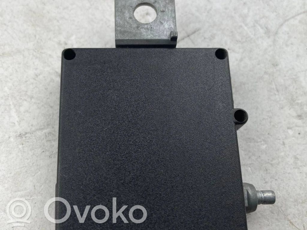 BMW 3 E36 Antenos stiprintuvas 