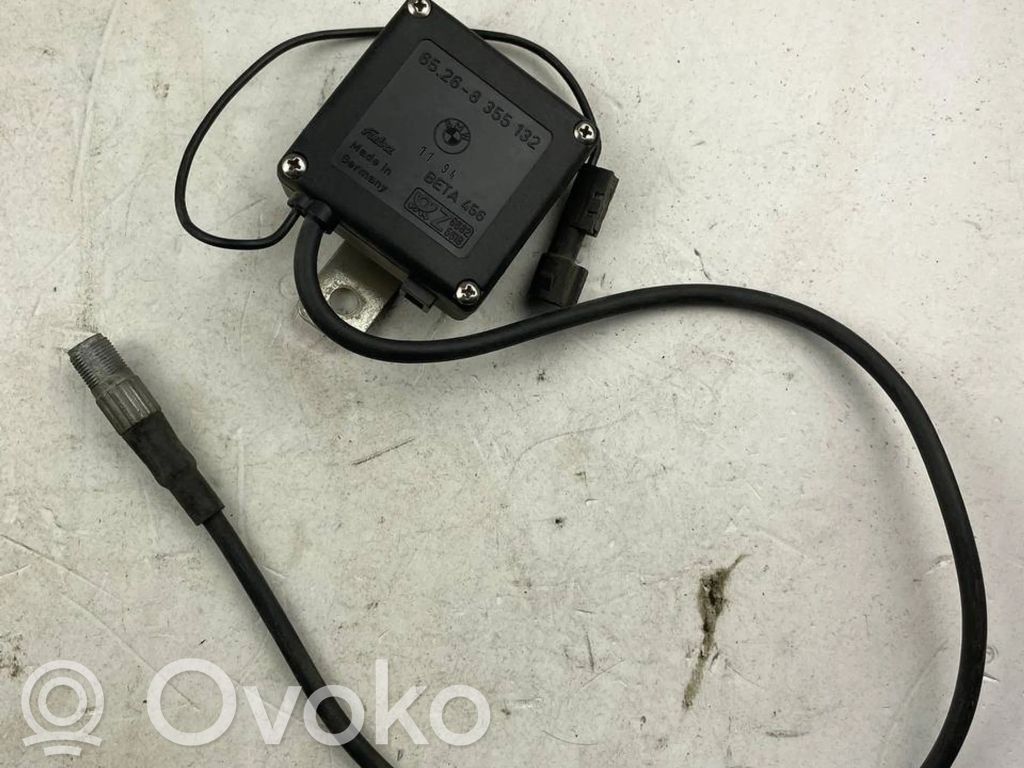 BMW 5 E34 Antenos stiprintuvas 
