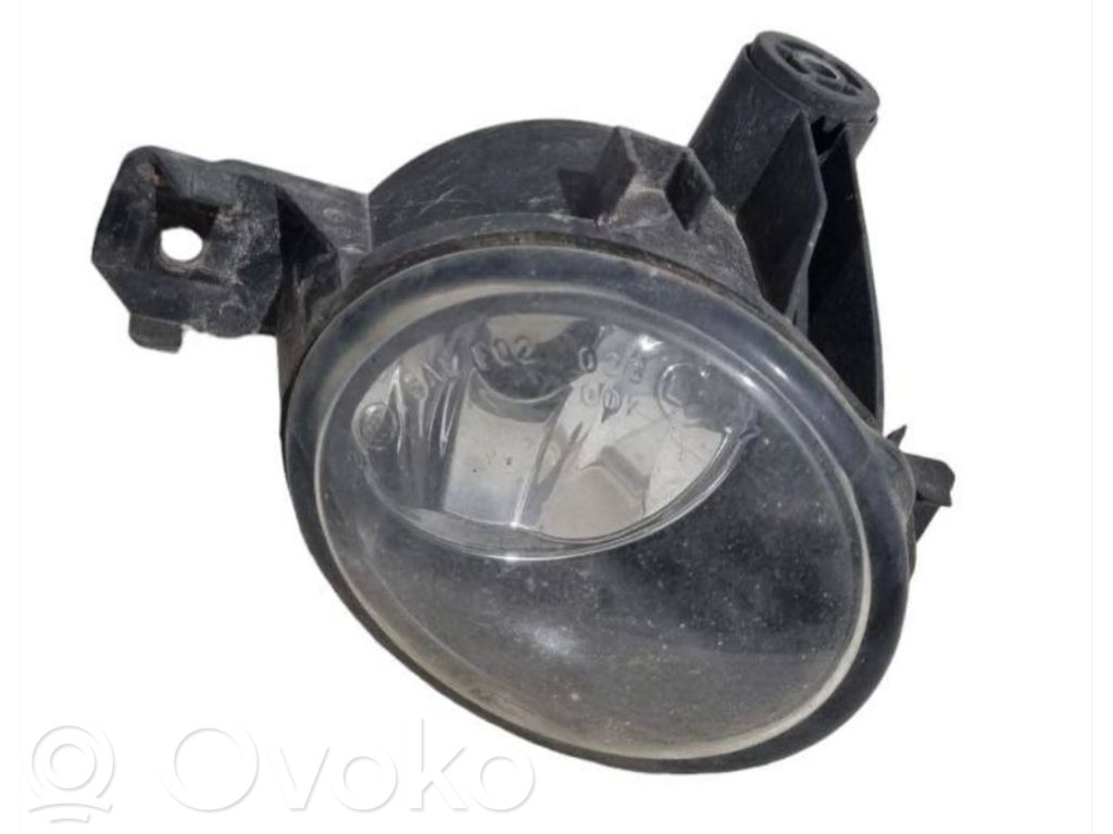Miglas lukturis priekšā   6924656,63176924656