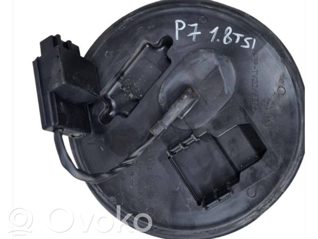 Volkswagen PASSAT B7 Tappo cornice del serbatoio 