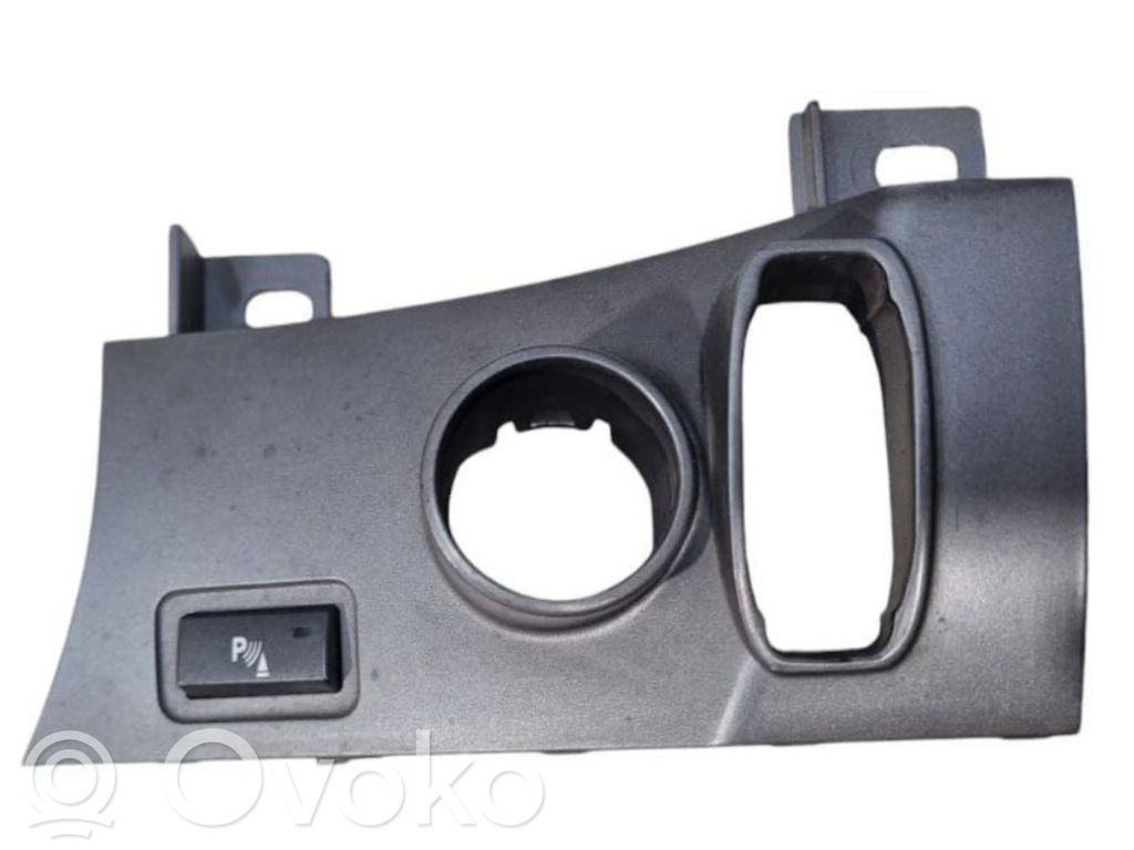 BMW 7 E65 E66 Cita veida paneļa detaļa 