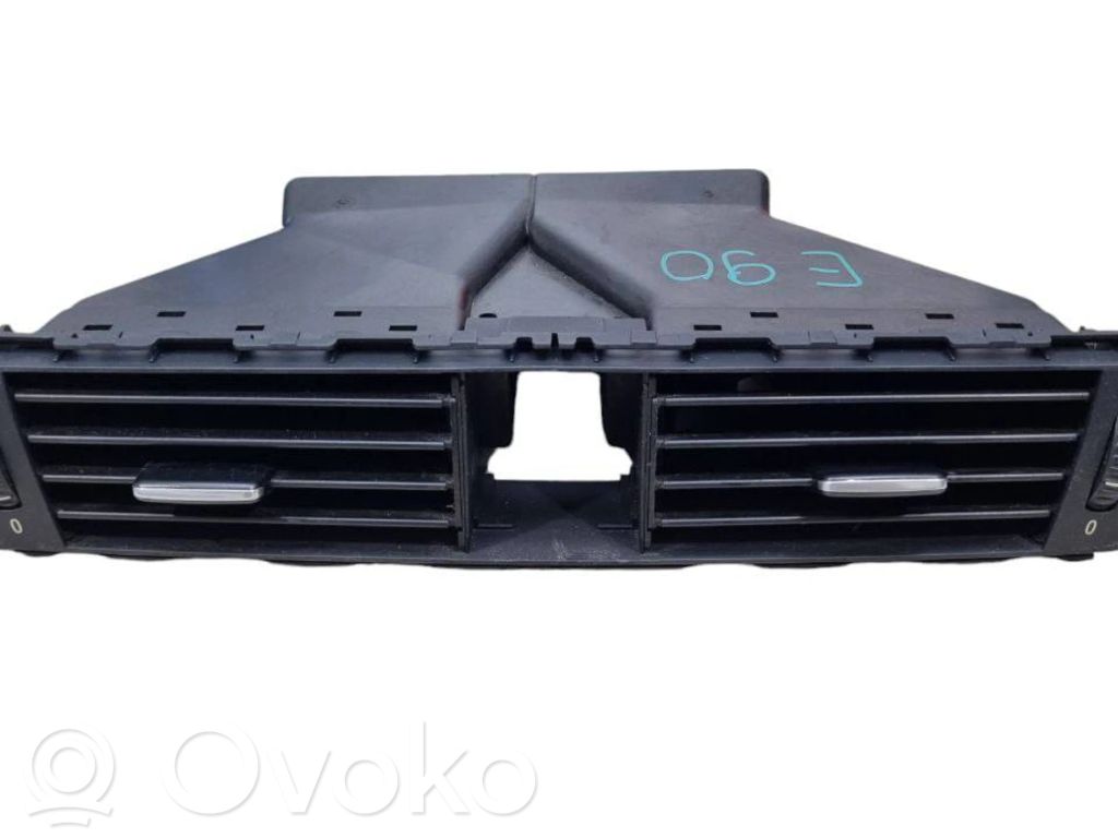 BMW 3 E90 E91 Rejilla de ventilación central del panel 