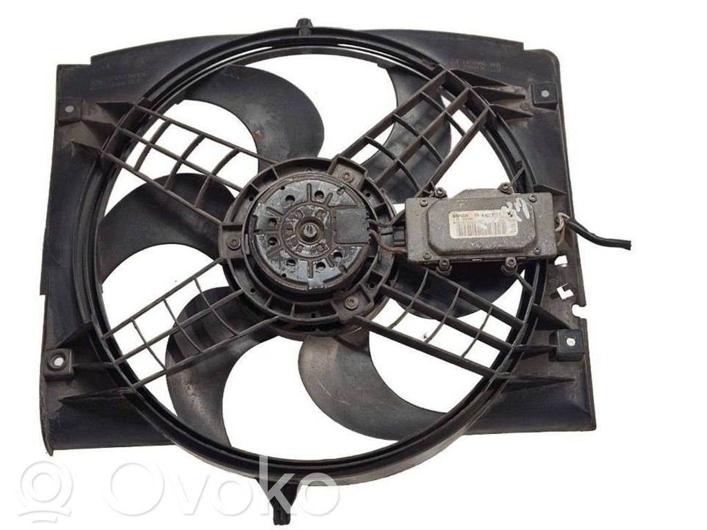 BMW 3 E46 Elektrisks radiatoru ventilators 