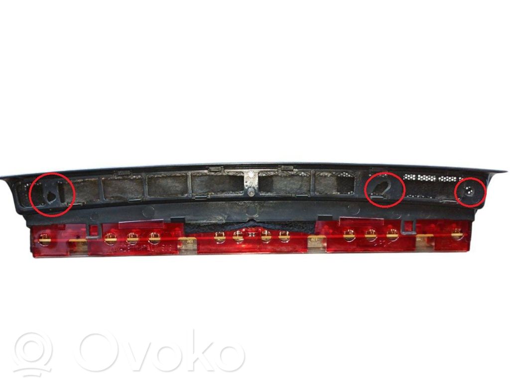 Audi A4 S4 B6 8E 8H Kolmas/lisäjarruvalo 