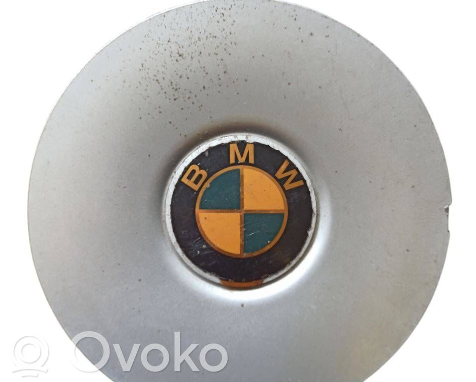 BMW 5 E34 Alkuperäinen pölykapseli 
