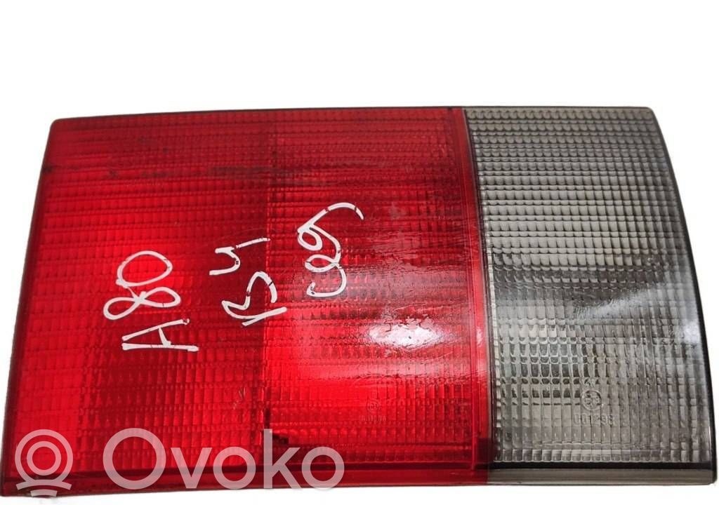 Lampy tylnej klapy bagażnika   8A0945093B,140717