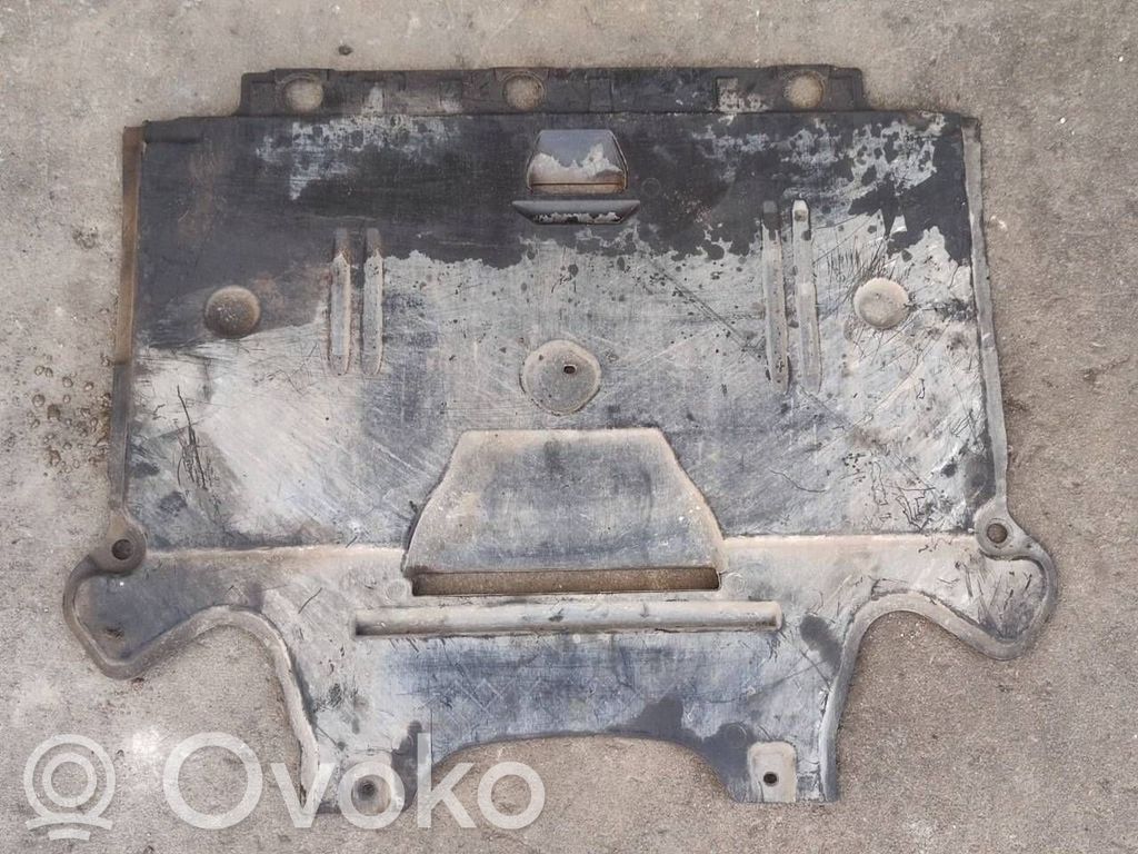Audi Q5 SQ5 8R Osłona dolna skrzyni biegów 
